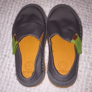 Boys Crocs loafers size 10 toddler